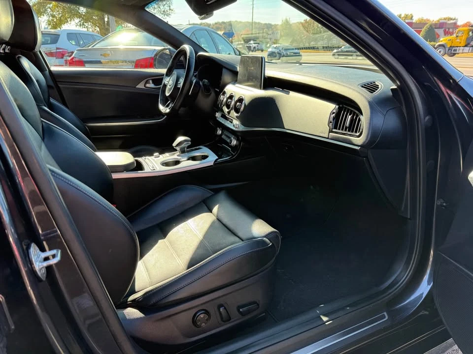 2019 Kia Stinger GT - Image 12 of 20