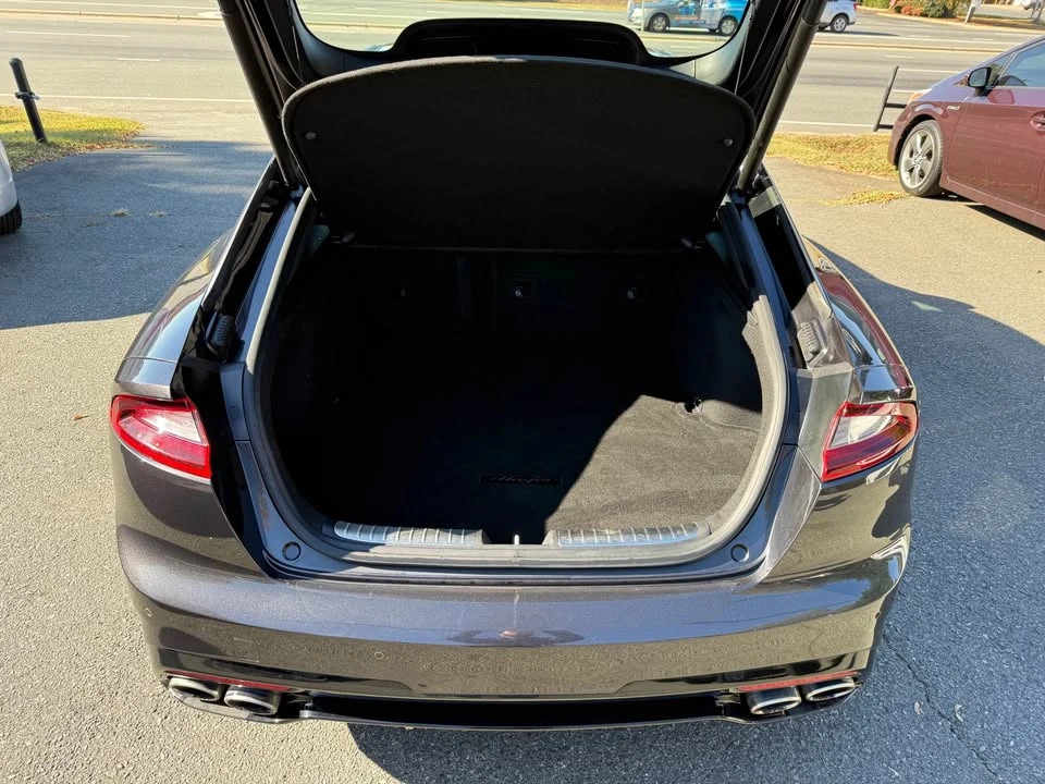 2019 Kia Stinger GT - Image 11 of 20