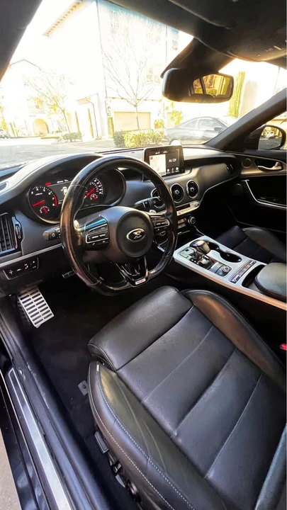 2019 Kia Stinger GT - Image 11 of 12