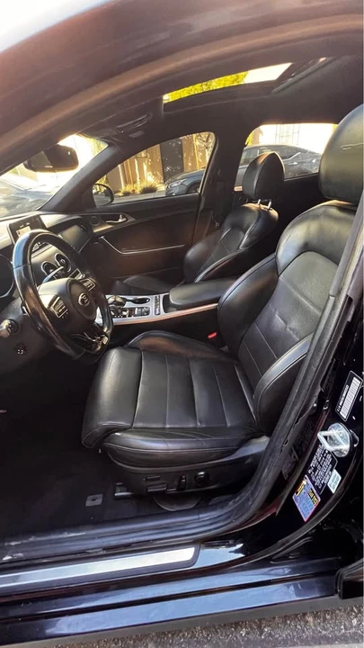 2019 Kia Stinger GT - Image 10 of 12