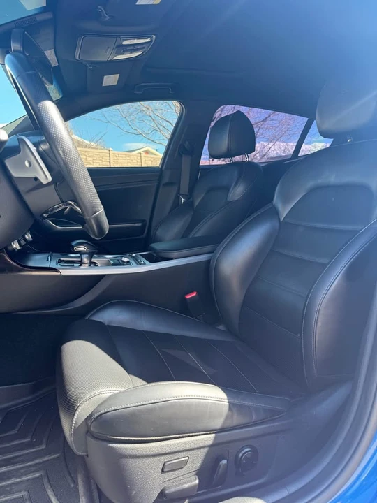2019 Kia Stinger GT - Image 12 of 18