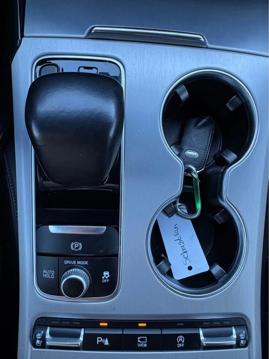 2019 Kia Stinger GT - Image 15 of 18
