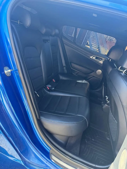 2019 Kia Stinger GT - Image 13 of 18