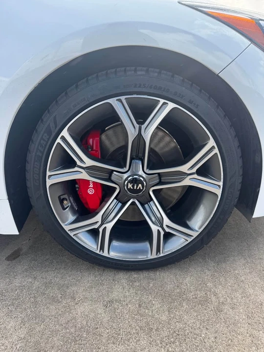 2019 Kia Stinger GT - Image 6 of 18