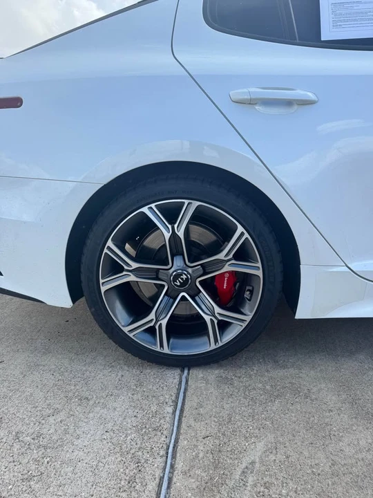 2019 Kia Stinger GT - Image 7 of 18