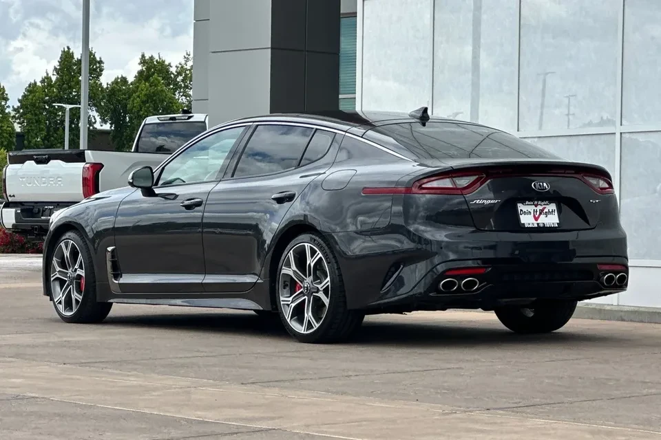 2019 Kia Stinger GT - Image 5 of 19