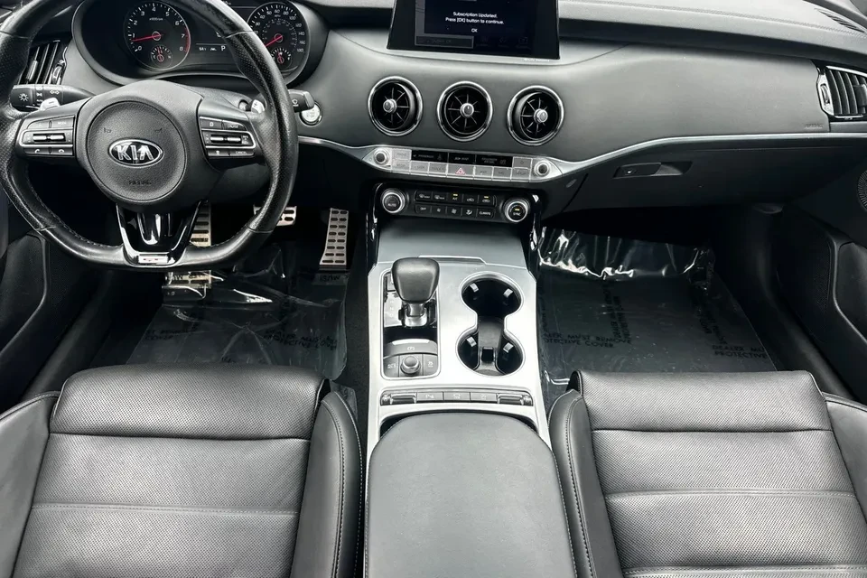 2019 Kia Stinger GT - Image 9 of 19