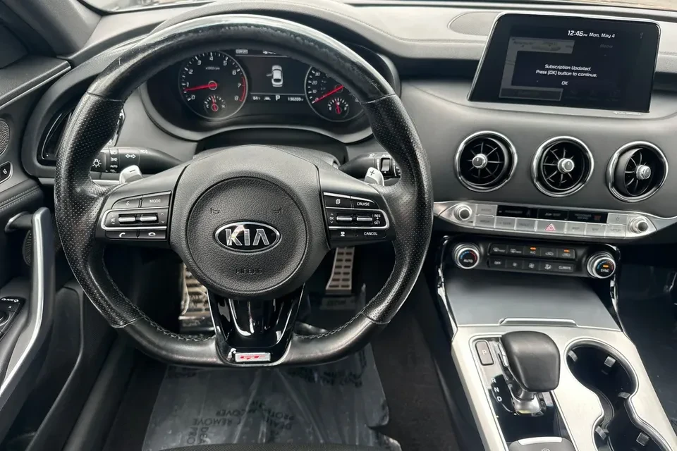 2019 Kia Stinger GT - Image 10 of 19