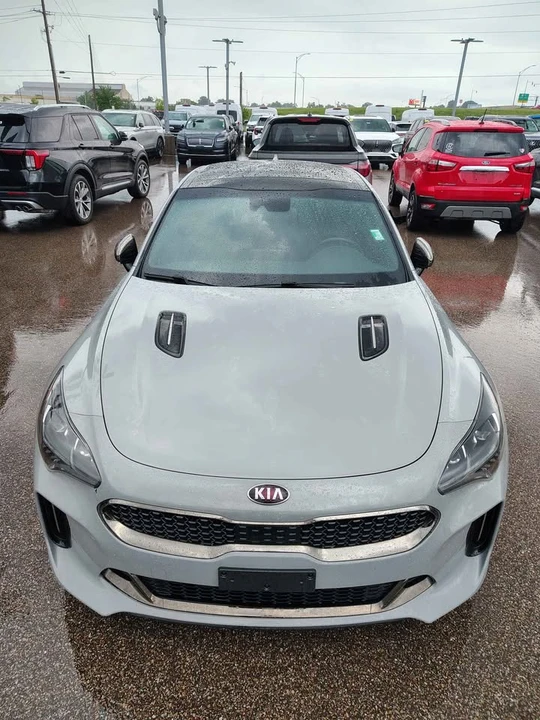 2019 Kia Stinger GT - Image 2 of 6