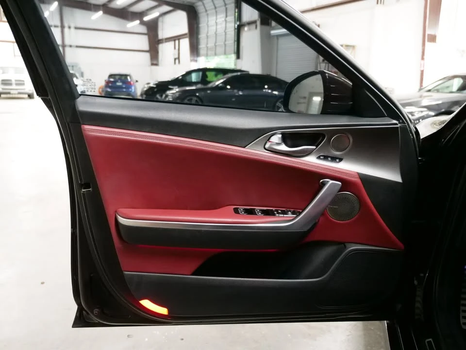 2019 Kia Stinger GT - Image 9 of 20