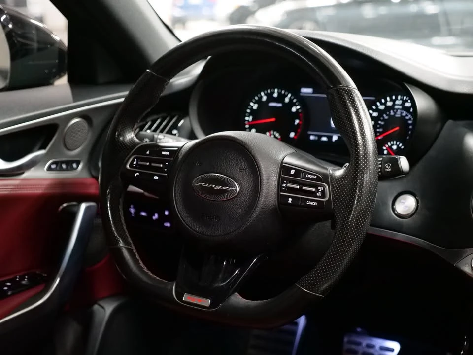 2019 Kia Stinger GT - Image 13 of 20