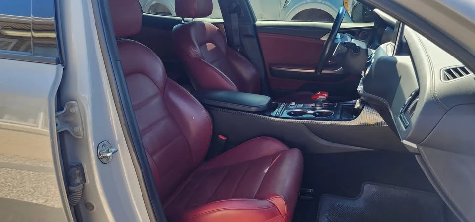 2019 Kia Stinger GT - Image 19 of 20