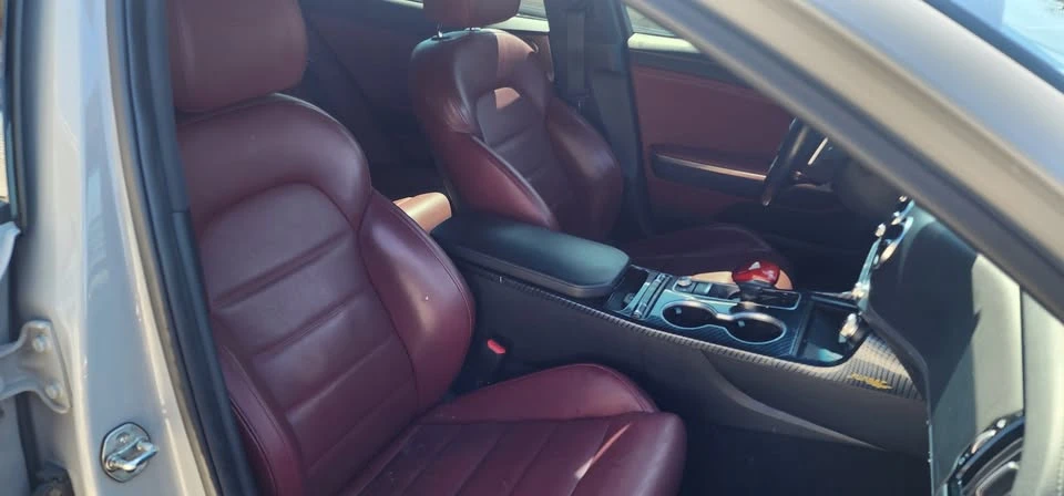 2019 Kia Stinger GT - Image 13 of 20