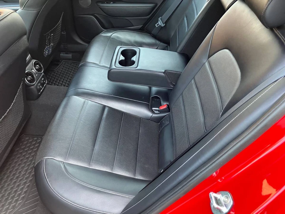 2019 Kia Stinger GT - Image 10 of 22
