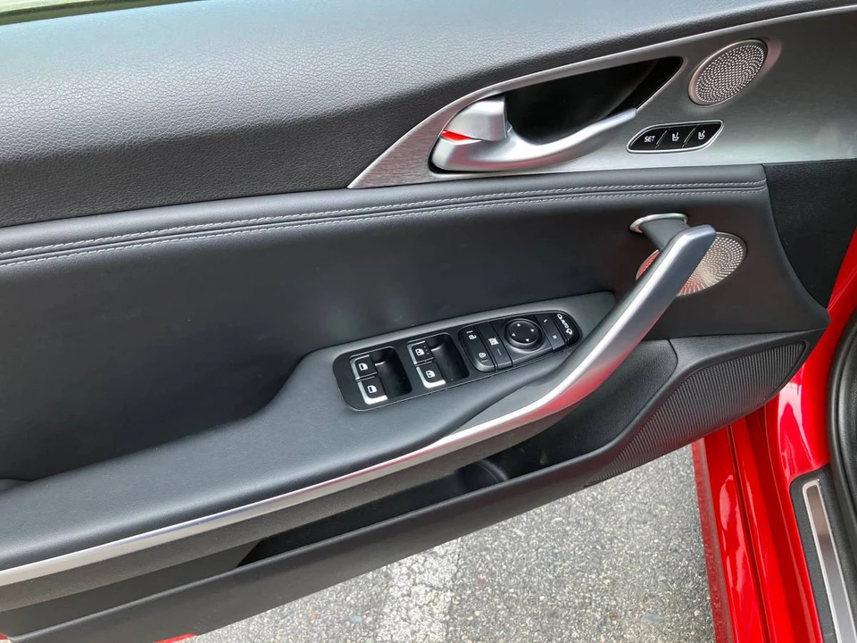 2019 Kia Stinger GT - Image 12 of 22