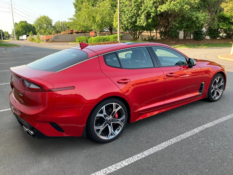 2019 Kia Stinger GT - Image 8 of 22