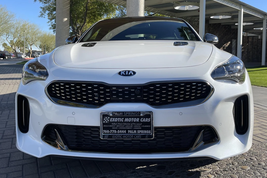 2019 Kia Stinger GT - Image 2 of 31