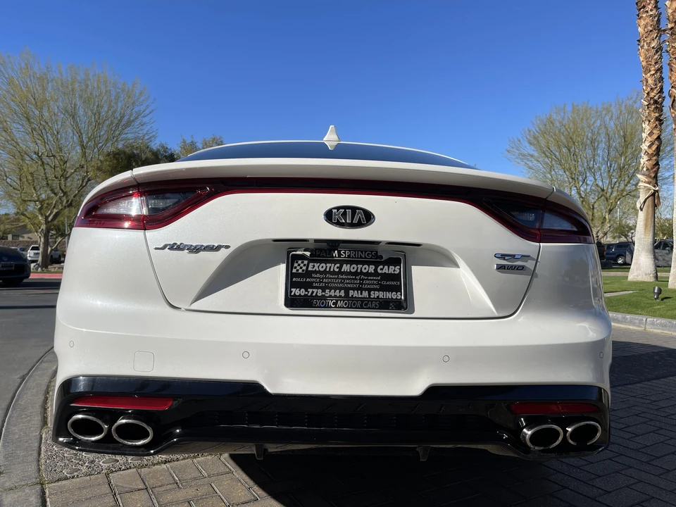 2019 Kia Stinger GT - Image 15 of 31