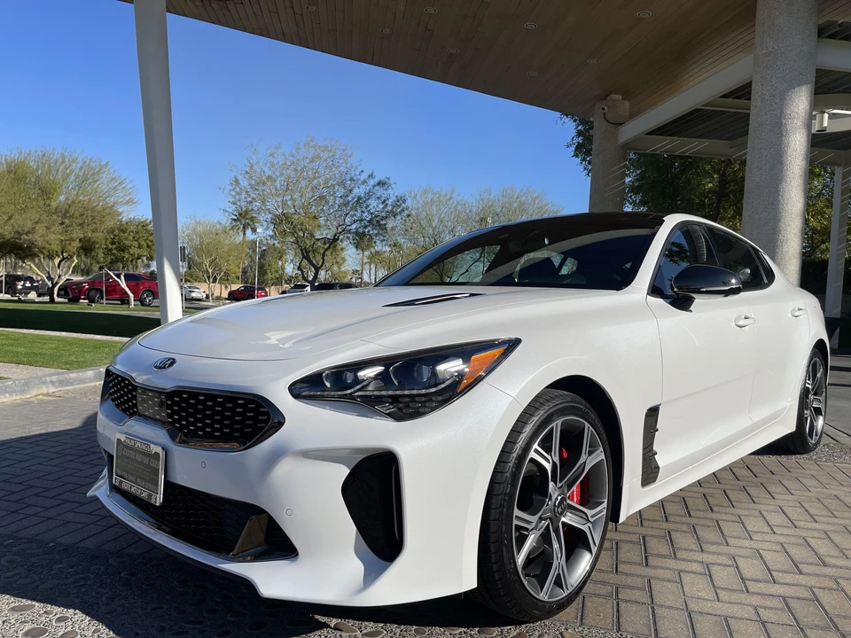 2019 Kia Stinger GT - Image 8 of 31