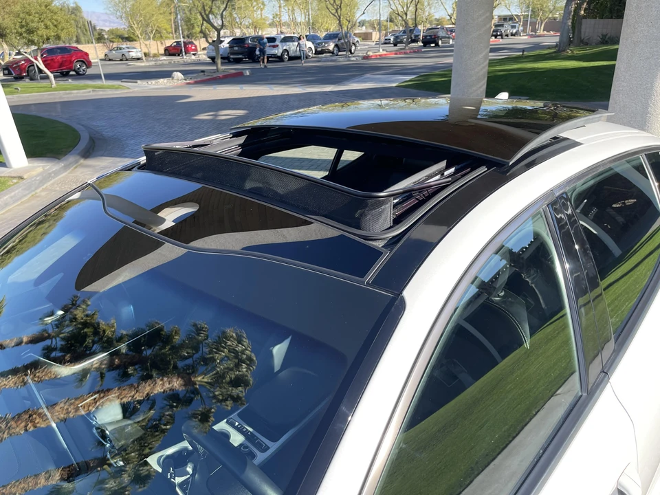 2019 Kia Stinger GT - Image 28 of 31