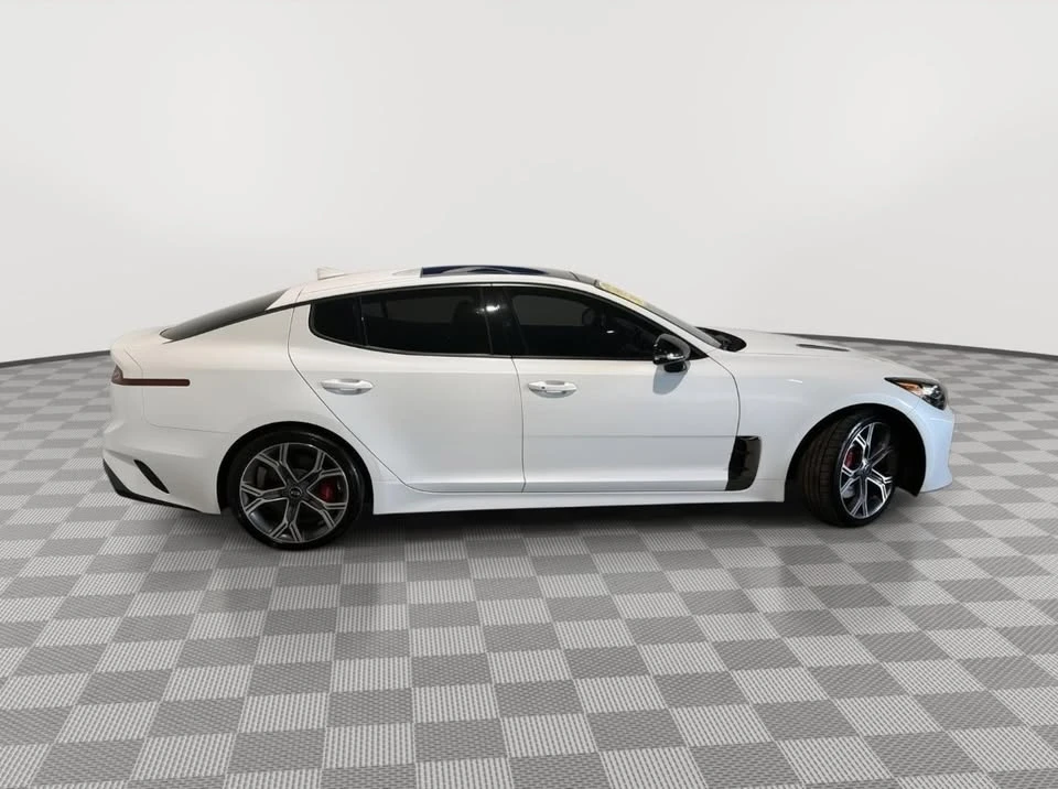 2019 Kia Stinger GT - Image 2 of 9