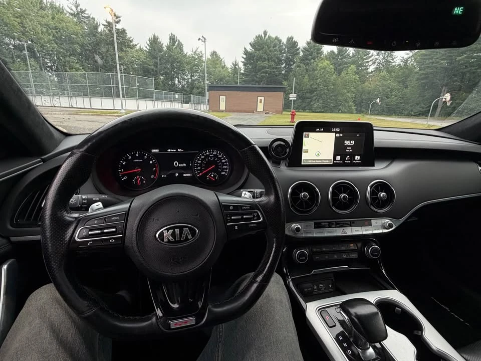 2019 Kia Stinger GT - Image 17 of 18