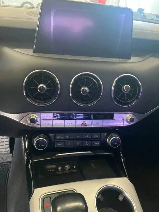 2019 Kia Stinger GT - Image 9 of 12