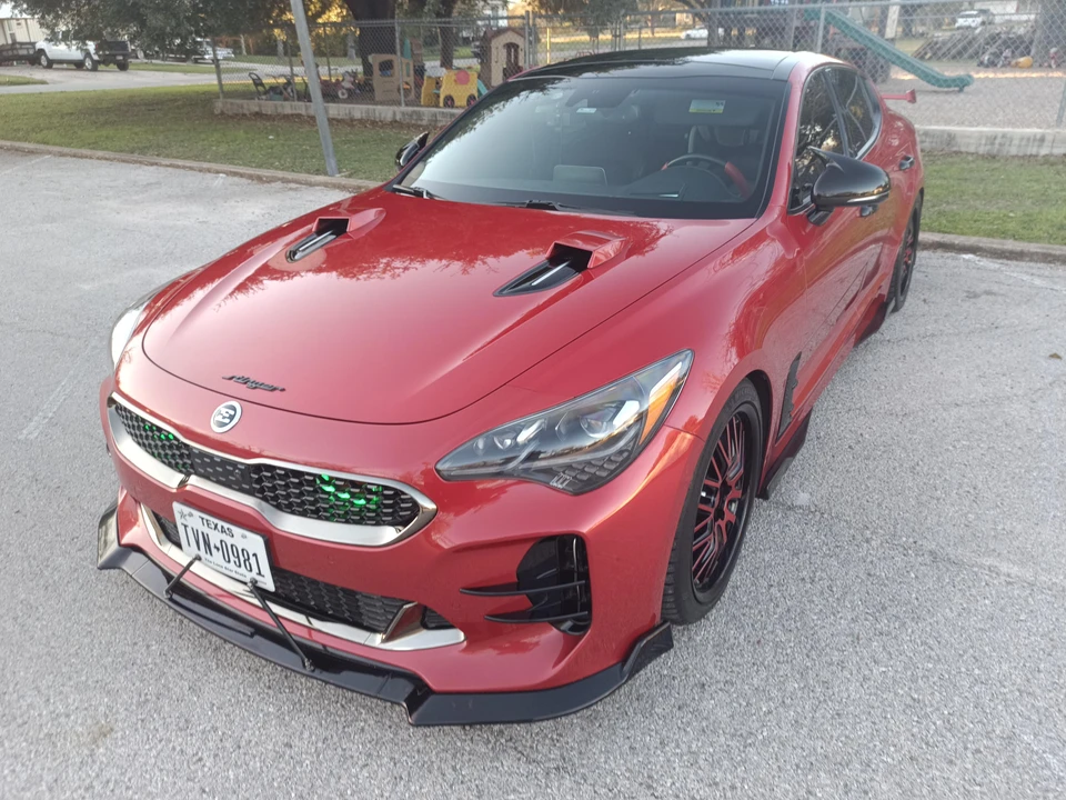 2019 Kia Stinger GT - Image 8 of 31