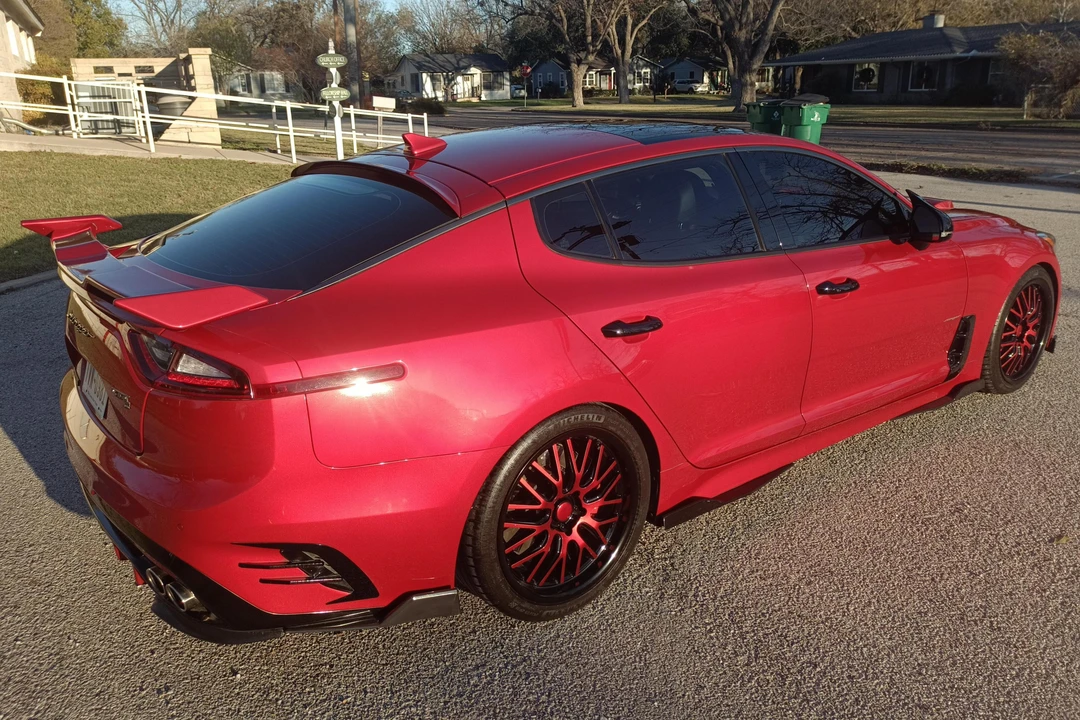 2019 Kia Stinger GT - Image 4 of 31