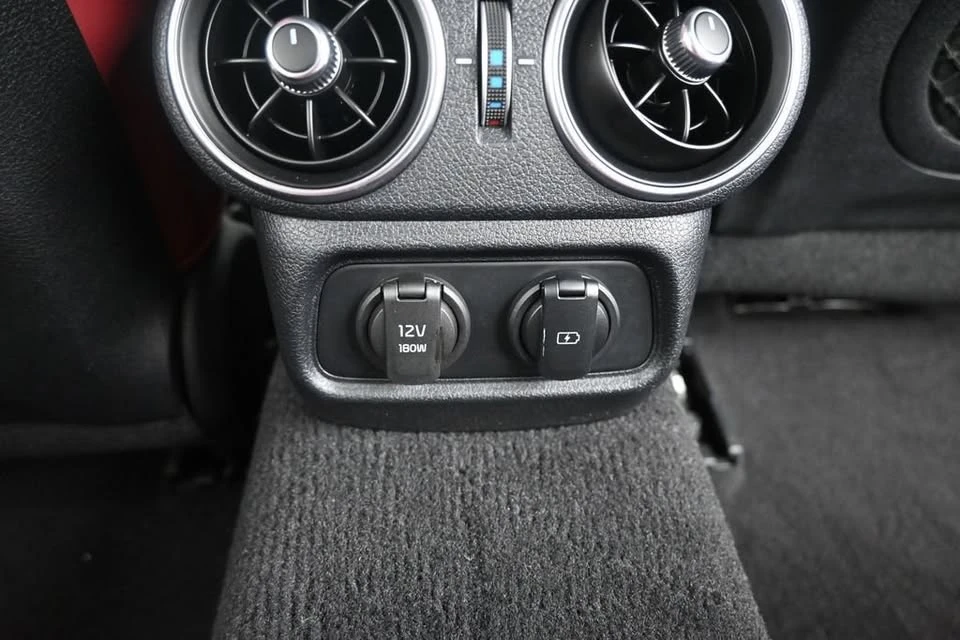 2019 Kia Stinger GT - Image 14 of 20