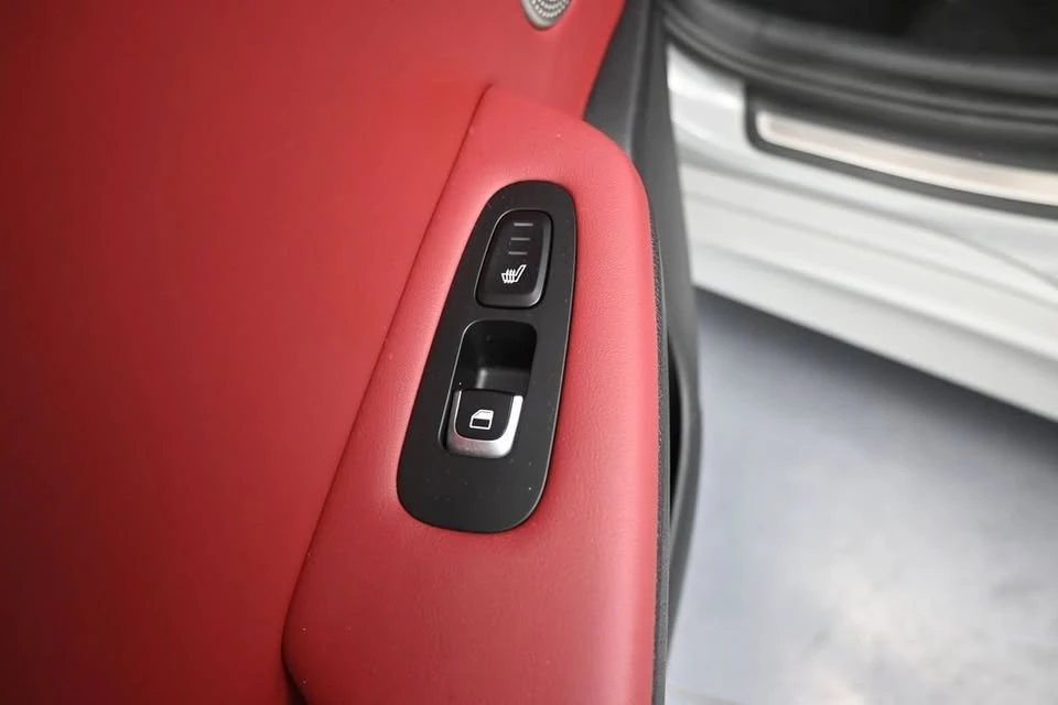 2019 Kia Stinger GT - Image 17 of 20