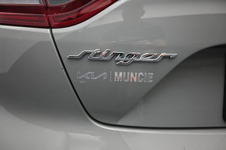 2019 Kia Stinger GT - Image 10 of 20