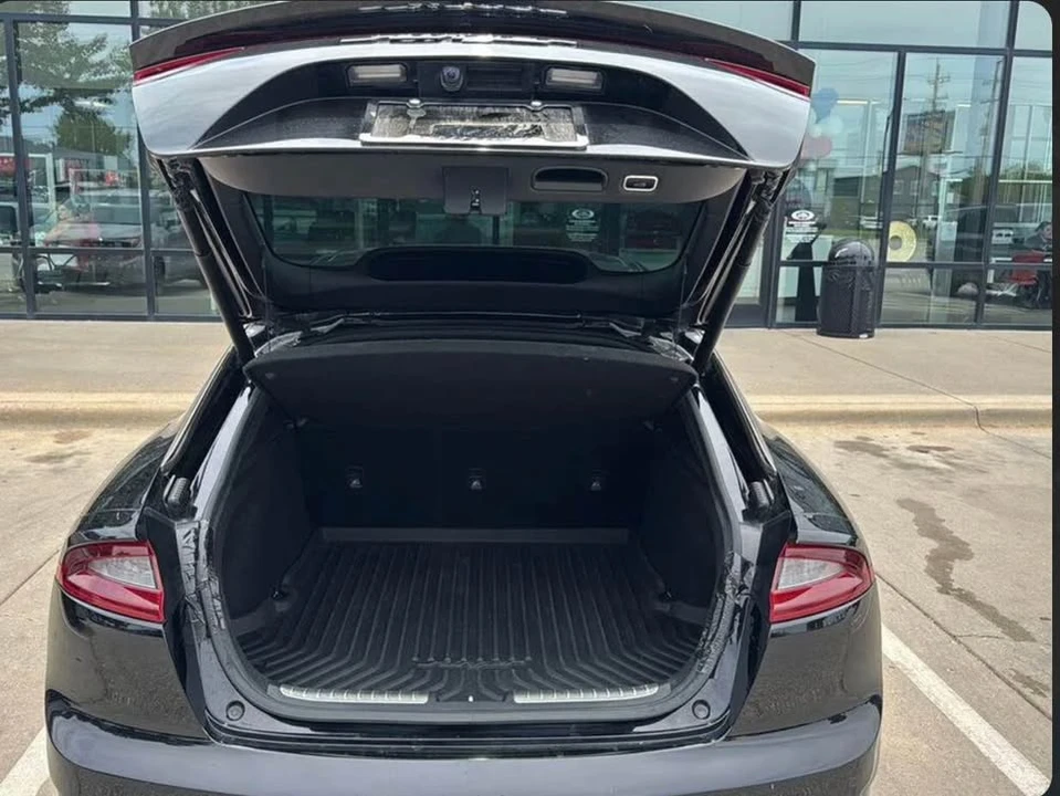 2019 Kia Stinger GT - Image 8 of 20
