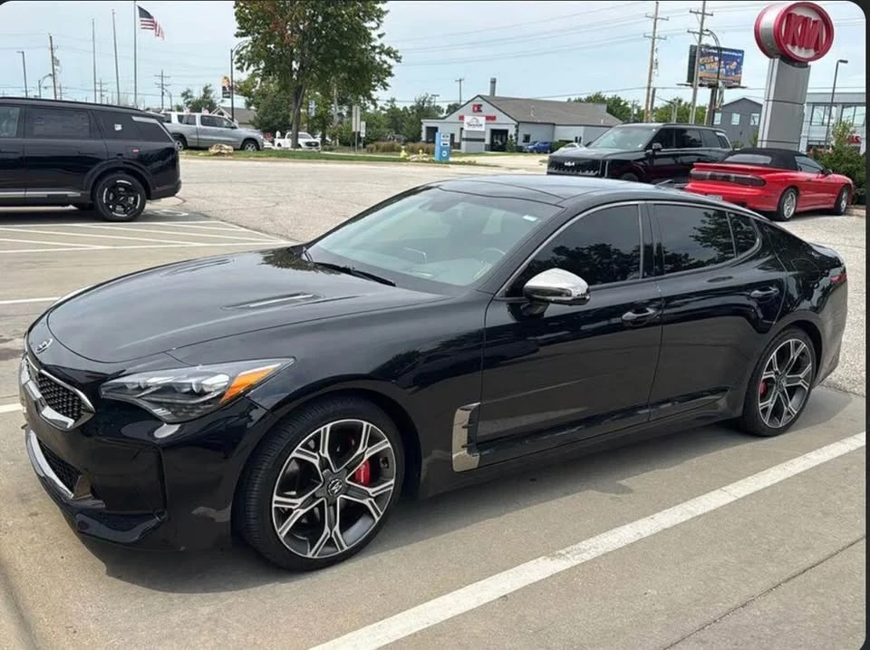 2019 Kia Stinger GT - Image 4 of 20