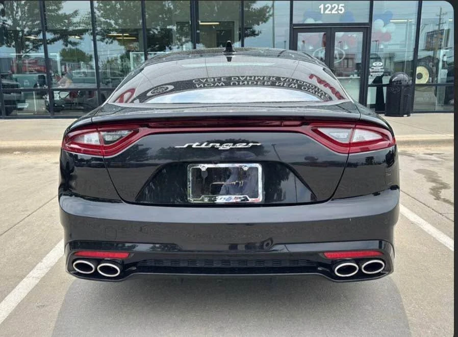 2019 Kia Stinger GT - Image 13 of 20