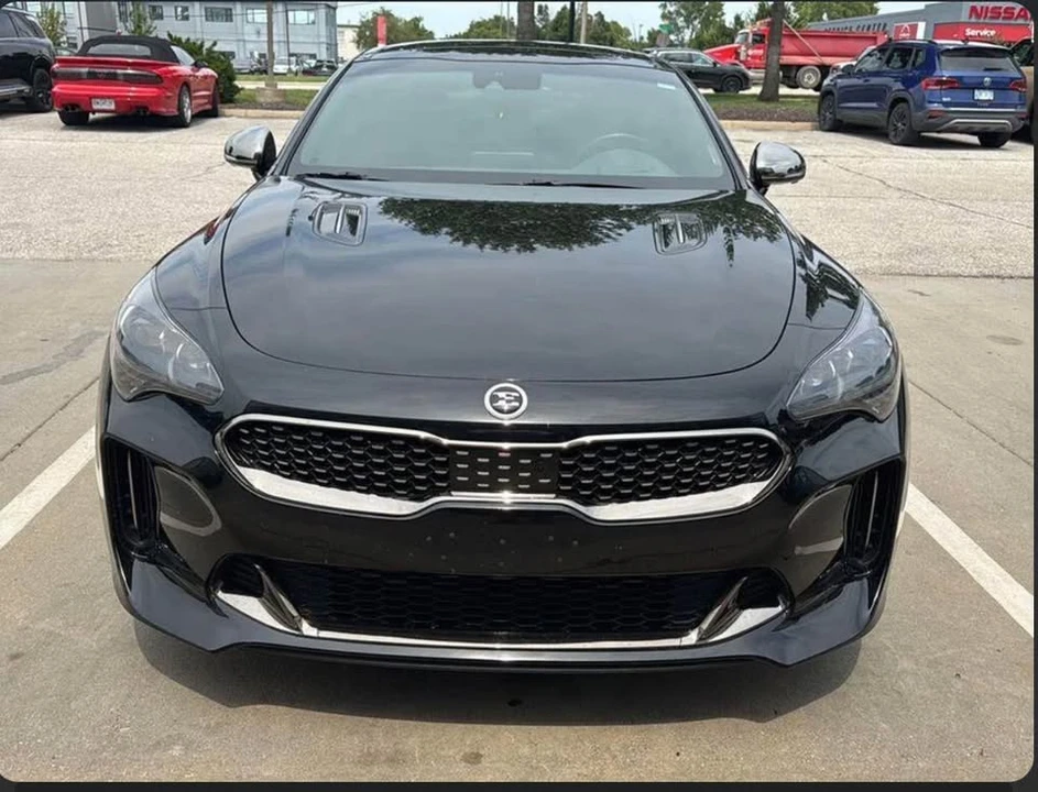 2019 Kia Stinger GT - Image 14 of 20