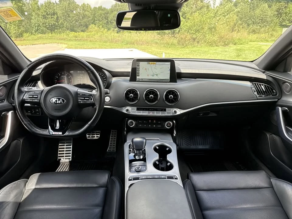 2019 Kia Stinger GT - Image 13 of 20