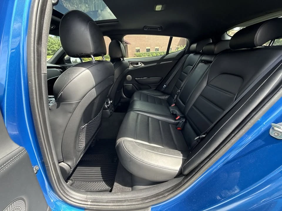 2019 Kia Stinger GT - Image 10 of 20