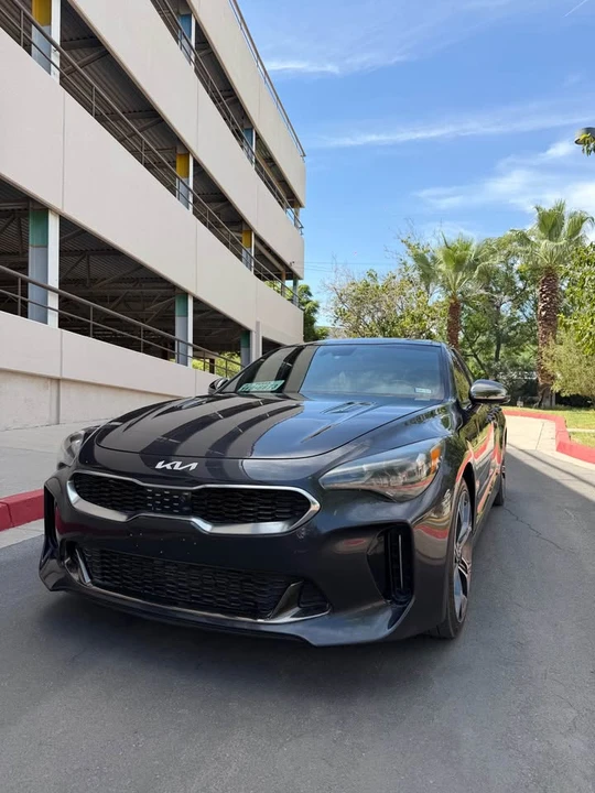 2019 Kia Stinger GT - Image 2 of 11