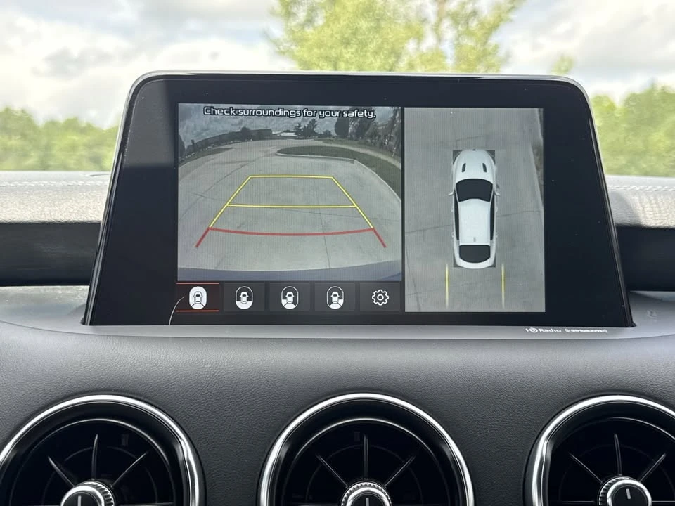 2019 Kia Stinger GT - Image 16 of 20