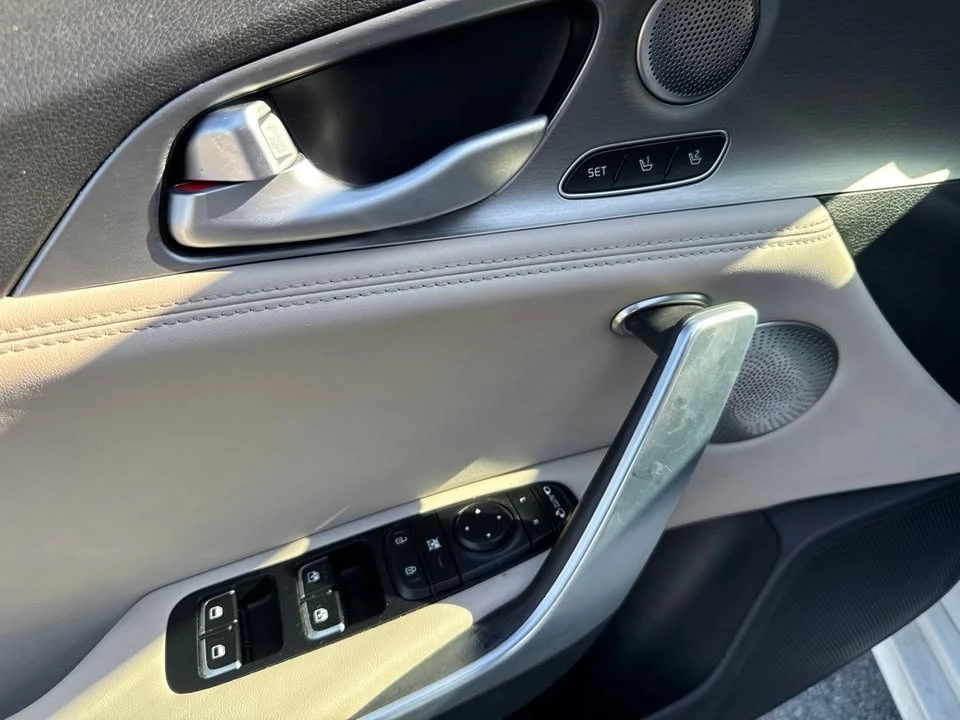 2019 Kia Stinger GT - Image 17 of 20