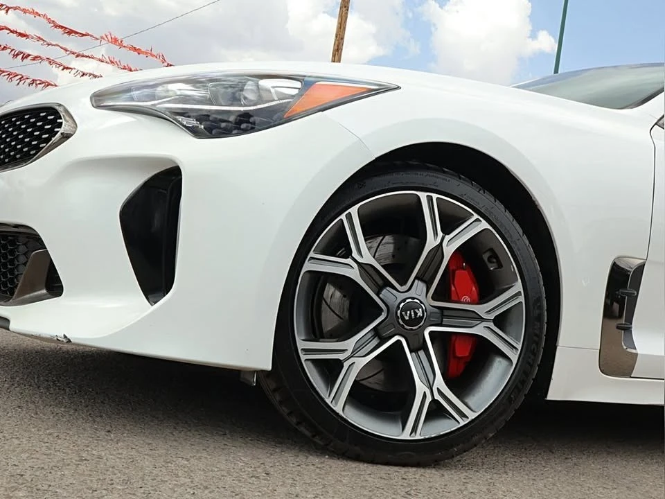 2019 Kia Stinger GT - Image 9 of 20