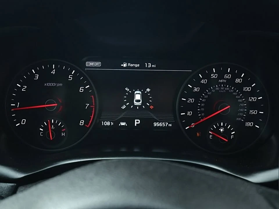2019 Kia Stinger GT - Image 16 of 20