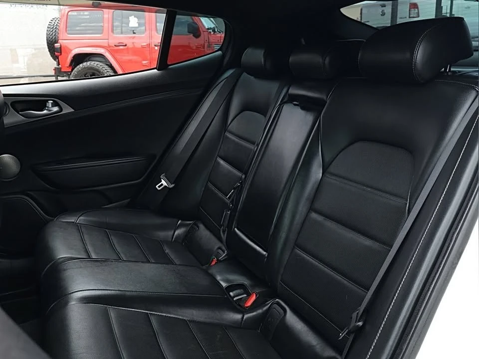 2019 Kia Stinger GT - Image 12 of 20