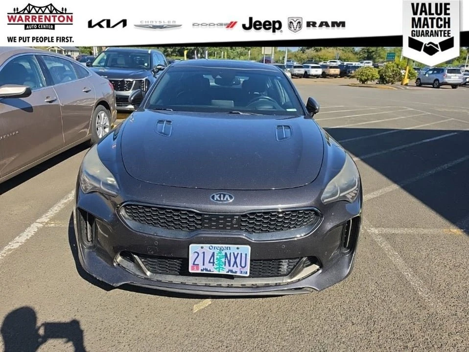 2019 Kia Stinger GT - Image 8 of 10