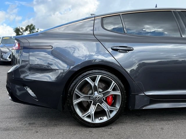 2019 Kia Stinger GT - Image 10 of 20