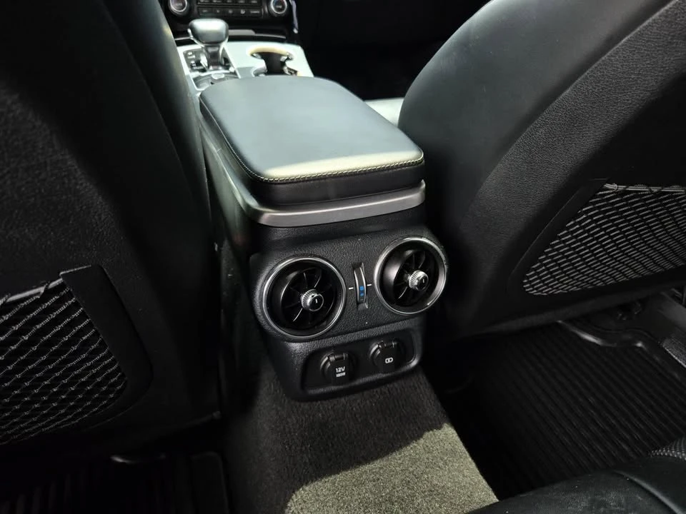 2019 Kia Stinger GT - Image 13 of 20