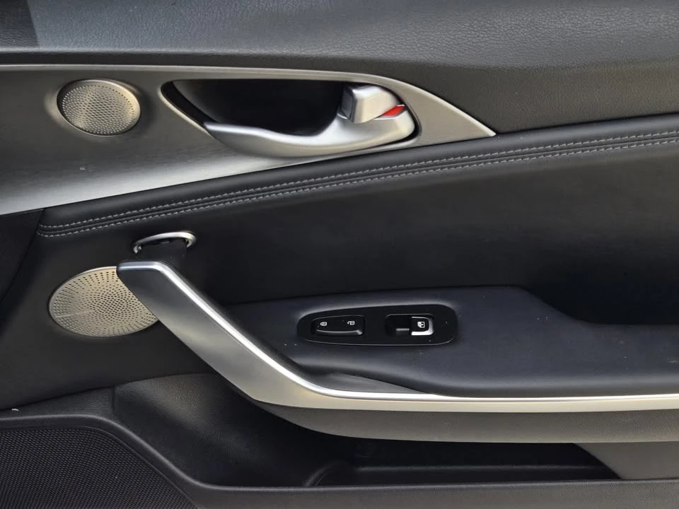 2019 Kia Stinger GT - Image 9 of 20