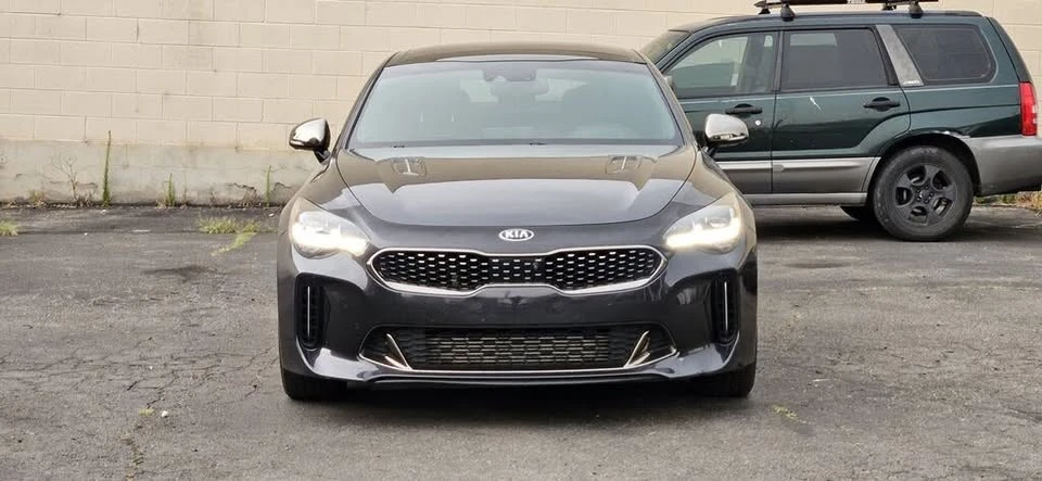 2019 Kia Stinger GT - Image 8 of 16