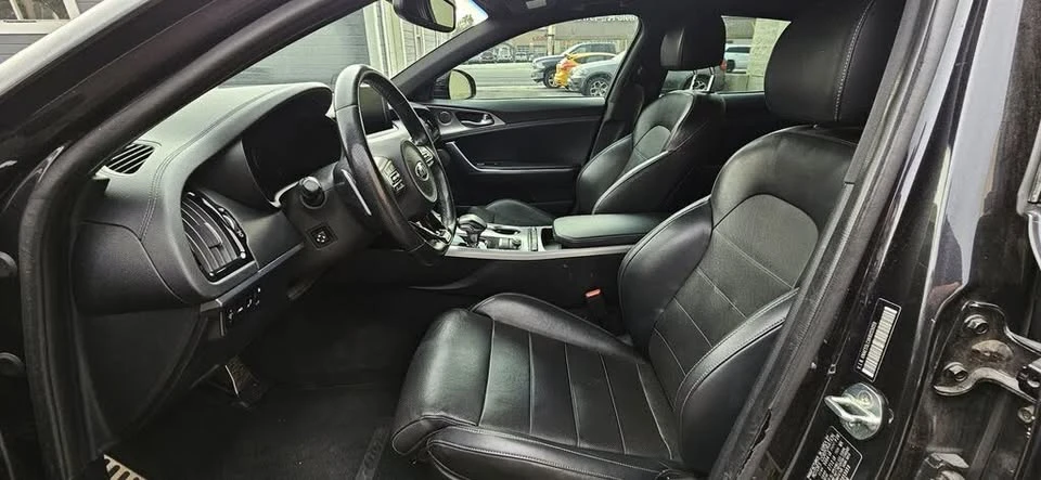 2019 Kia Stinger GT - Image 12 of 16